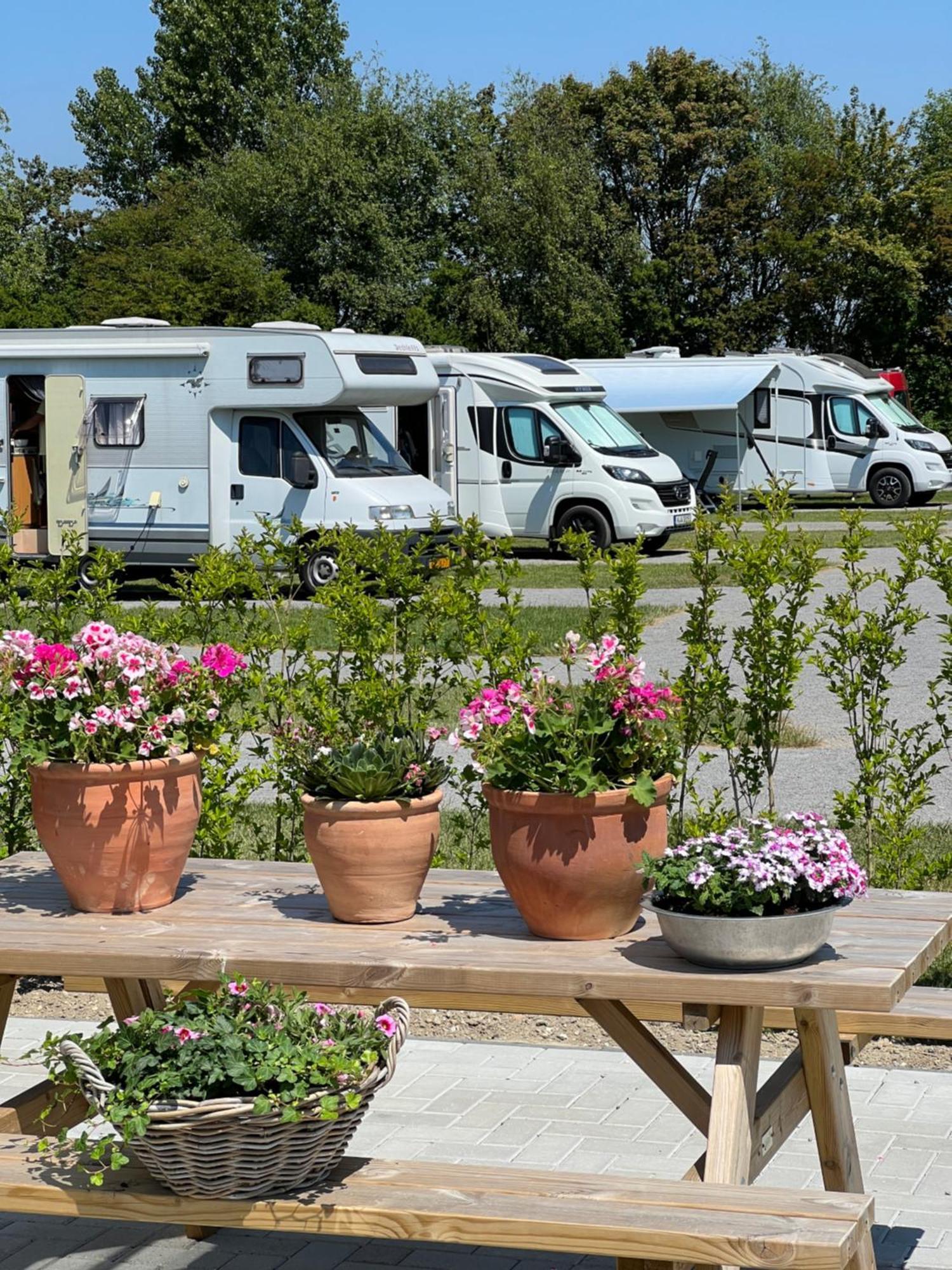 B&B Prive Tiny House Bij Zee Stellendam Luaran gambar